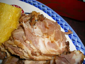 ステーキ六角堂の焼豚（豚の琥珀煮）