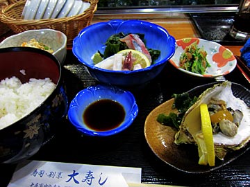 大寿司の日替わりランチ刺身付