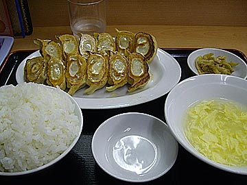 金石餃子の餃子ライスセット