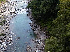 対山橋からの手取峡谷の画像