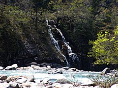 根倉谷園地（白峰）の滝の画像