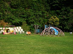 和田山末寺山史跡公園の子供の広場の画像