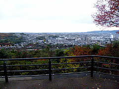 仏徳山（大吉山風致公園）の展望台の画像