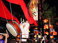 蛸島キリコ祭りの町内巡回の画像