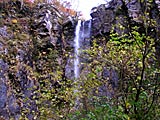 弁ケ滝の紅葉の画像　福井県の観光地