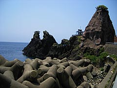 越前海岸　福浦御恵比寿岩の画像