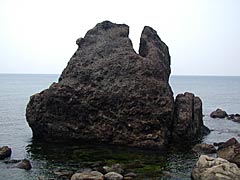越前海岸　夫婦岩雌岩の画像