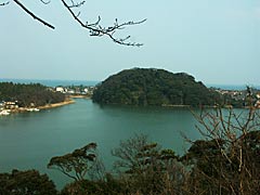 吉崎御坊跡からの見える北潟湖、鹿島、日本海の画像
