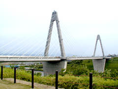 内灘町総合公園の内灘大橋の画像