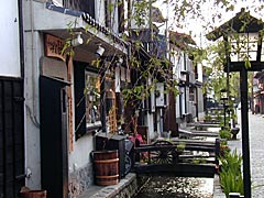 飛騨古川の古い町並み瀬戸川と白壁土蔵街の画像