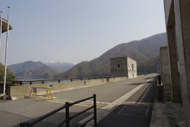 徳山ダムの画像
