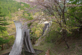 横山ダムの画像