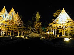 兼六園の冬のライトアップの画像