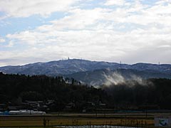 国道159号線から見える宝達山の画像