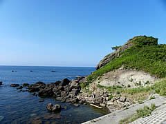 光浦海岸の小尖岩