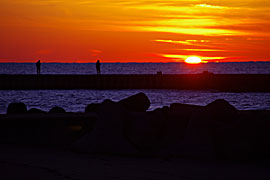 内灘海岸からの夕日