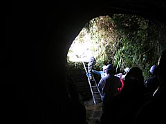 辰巳用水の隧道からの出口の画像