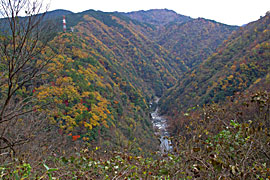 庵谷峠の展望台から見た神通峡の画像