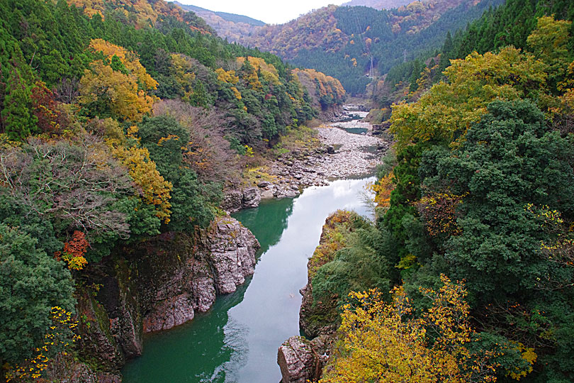 吉野橋から見た神通峡の画像