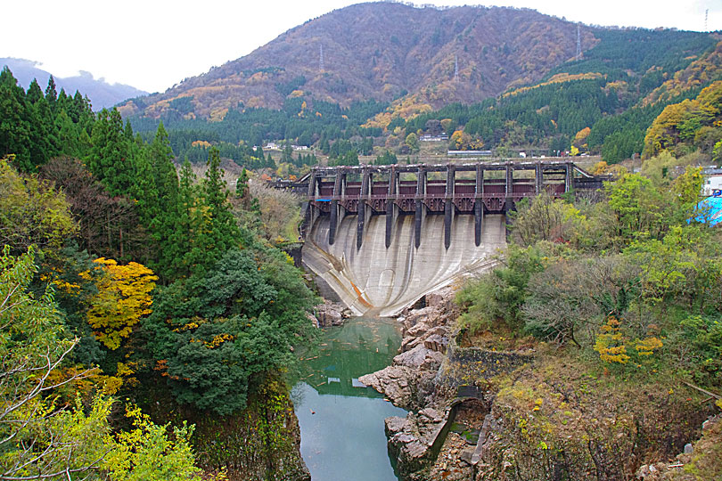 吉野橋から見た神通峡の画像