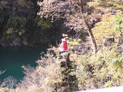 黒部峡谷の仏石の画像　富山観光名所