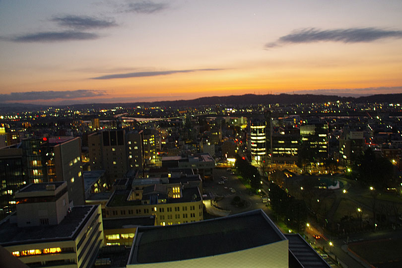 富山市役所展望塔