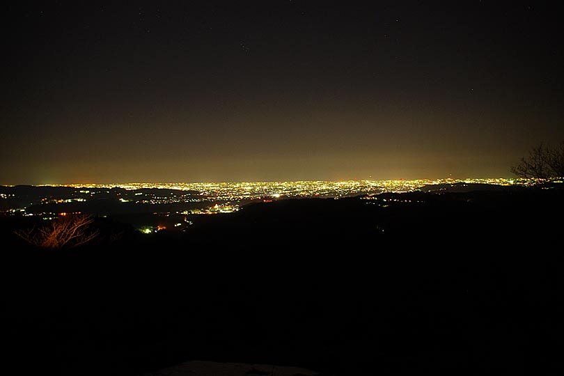 銀河の里キゴ山の駐車場からの夜景
