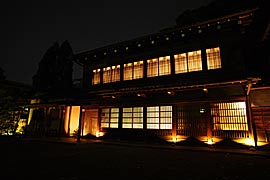 旧中村邸のライトアップの画像