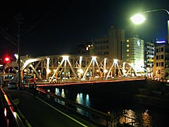 犀川大橋のライトアップの画像