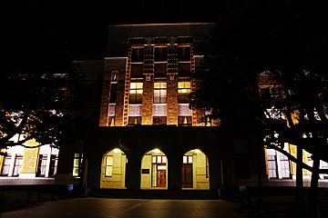 石川県政記念 しいのき迎賓館のライトアップ